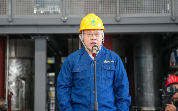 “双子座”大型CC复合材料真空裂解系统成功下线-(4)